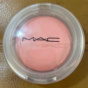 MAC Glow Play Blush in Cheeky Devil